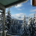 Moutain View Daire Laax